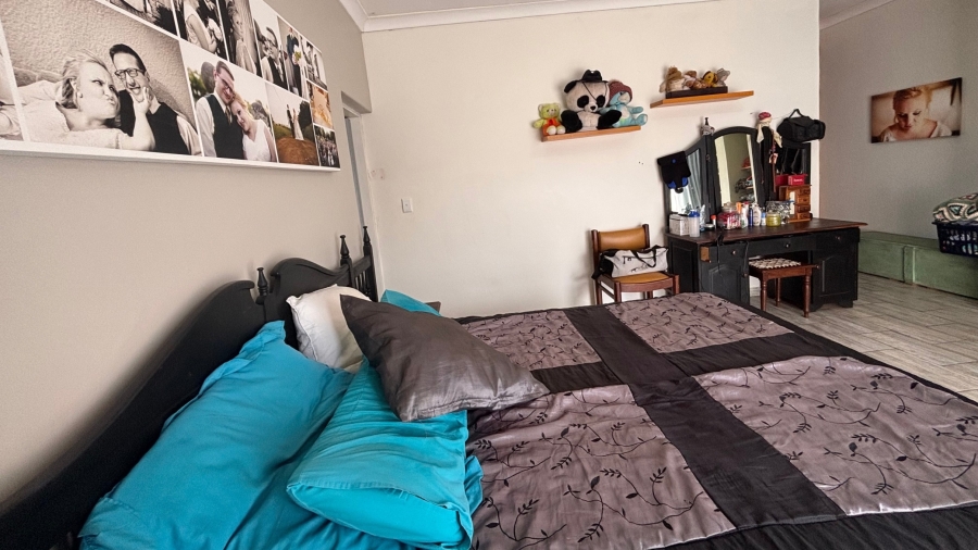 4 Bedroom Property for Sale in Flamwood North West